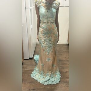 Mac Duggal Cream and Tan Sweetheart Prom Gown